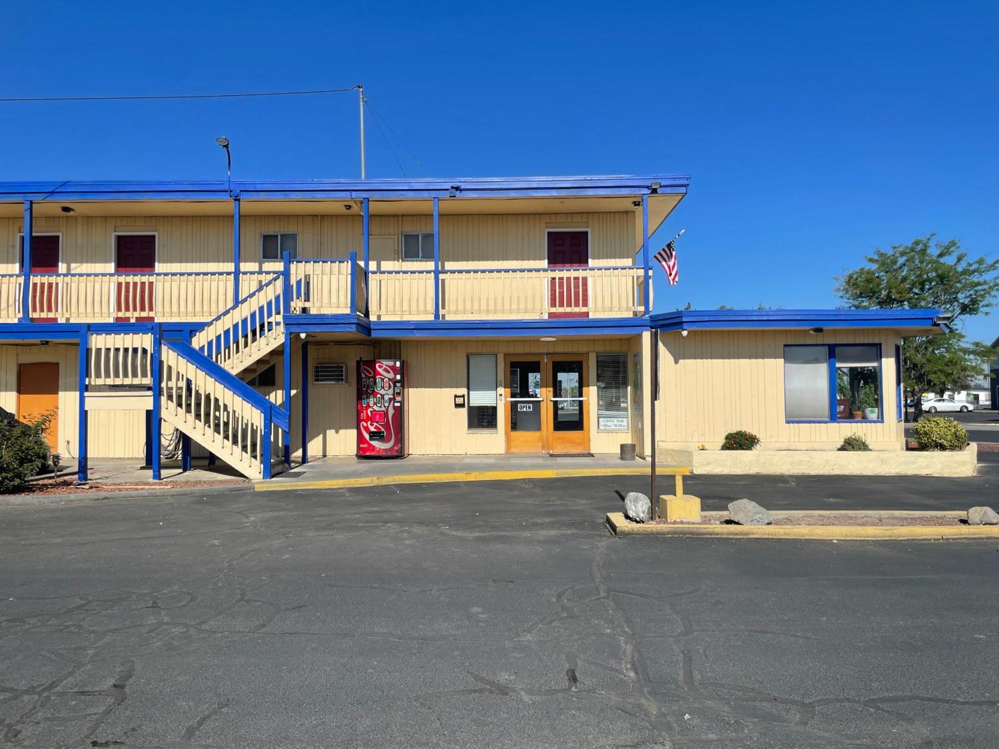 Motel Oasis Moses Lake Extérieur photo