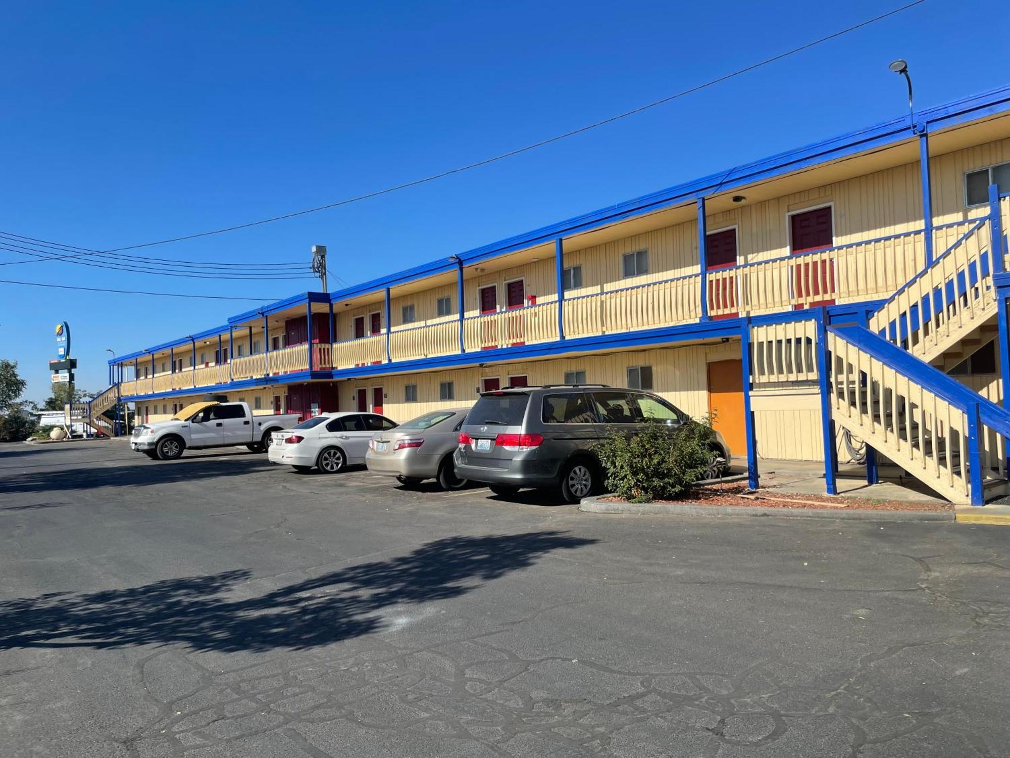 Motel Oasis Moses Lake Extérieur photo