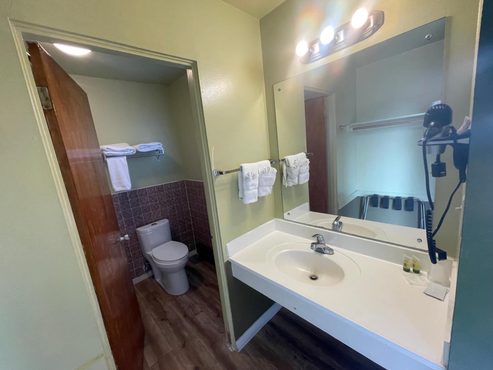 Motel Oasis Moses Lake Extérieur photo